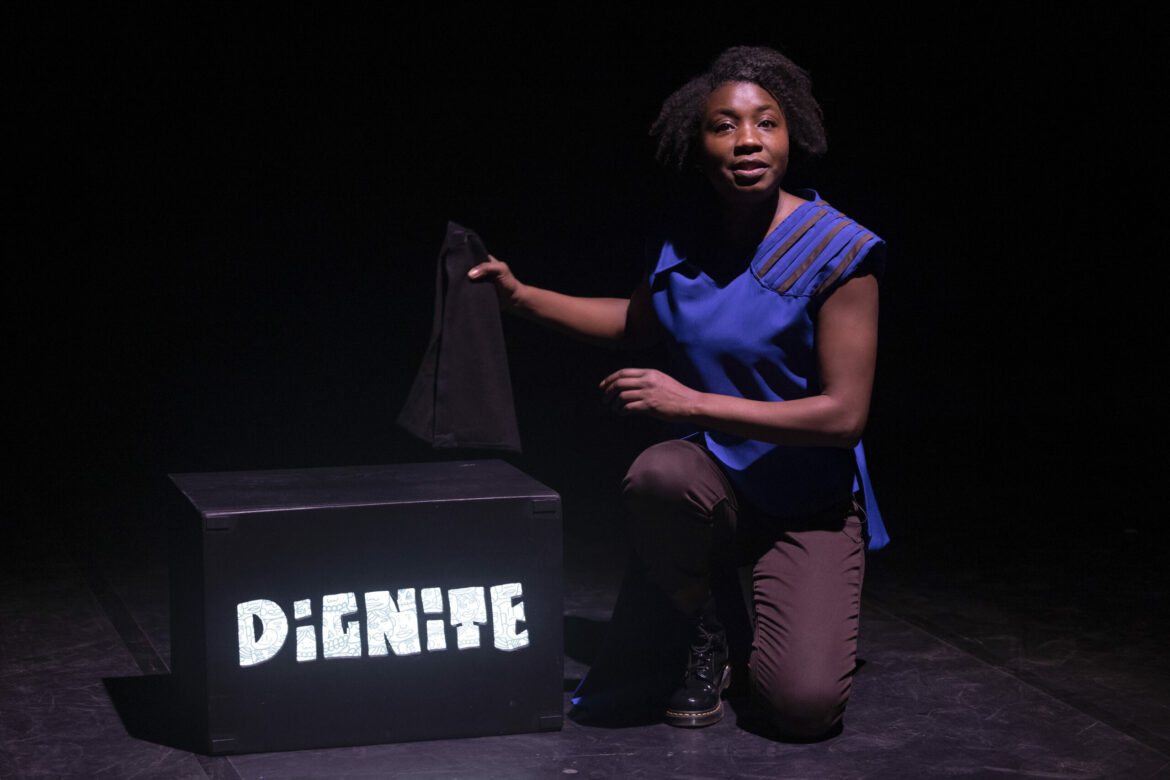 J’ai plusieurs terres - par la Compagnie Yaena